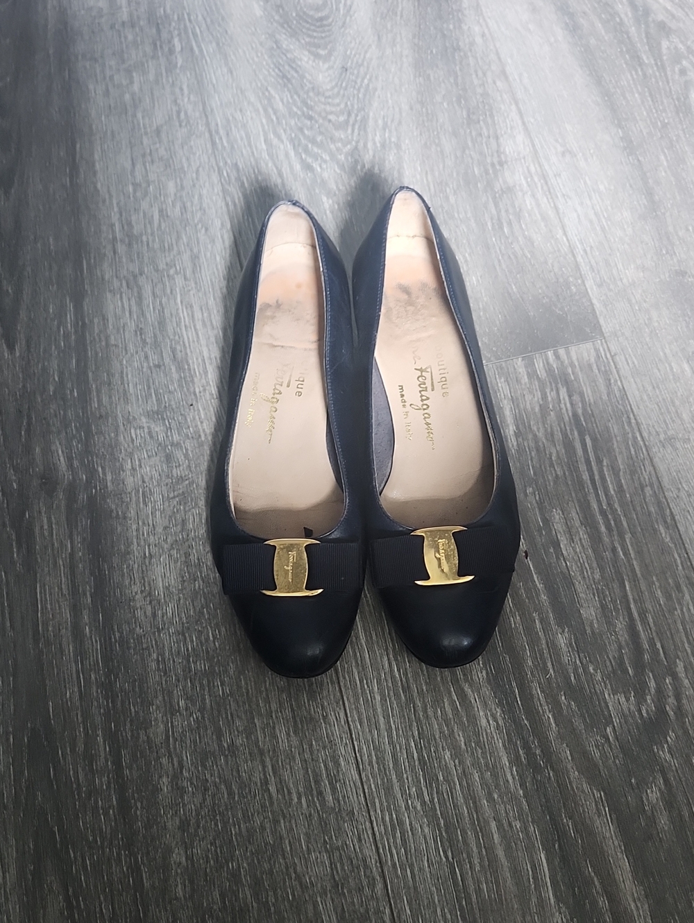 Salvatore Ferragamo Navy Leather Vara Bow Flats with Gold Hardware